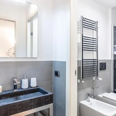 Modern I Free Wifi, Ac & Metro Nearby Apartman *